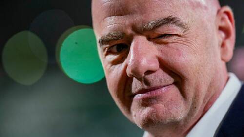 Fragilisé, Infantino se réunit avec des responsables de la FIFA