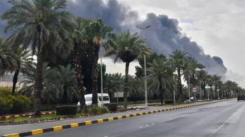 Iran: le Koweït se dit visé par une attaque de missiles et drones