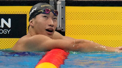 Shin Ohashi établit un nouveau record du monde du 200 m brasse