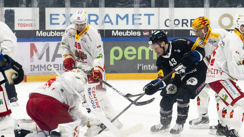 Fribourg bat Bienne pour le retour de Dubé