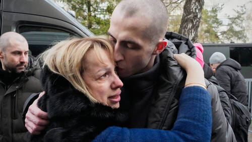 Ukraine: trêve pascale sur le front, pas d'incidents majeurs