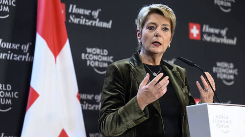 Discours "très suisse" de Vance: Keller-Sutter précise ses propos