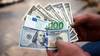 L'euro au plus bas depuis deux ans face au dollar