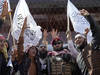 Les talibans paradent pour fêter le retrait des troupes étrangères