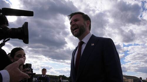 L'Iran attend des "actes" des USA, JD Vance évoque des "progrès"