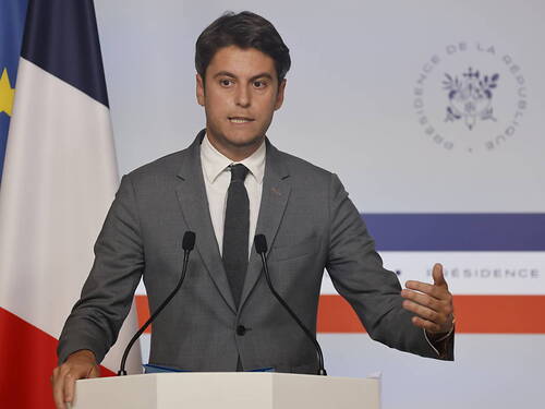 L'extrême droite fait imploser la droite française