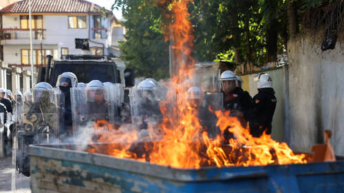 Tensions lors d'une nouvelle manifestation en Albanie
