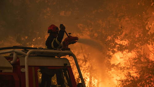 Près de 260'000 "réfugiés du feu" évacués en France et en Espagne