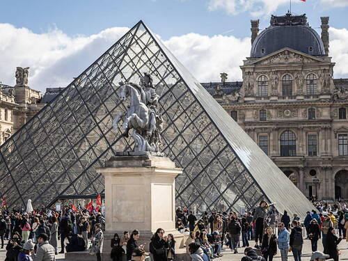 Le Louvre accueille les chefsd'oeuvre du musée Capodimonte Le Louvre accueille les chefsd'oeuvre du musée Capodimonte