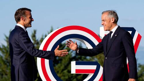Macron et Carney plaident pour un rapprochement de leurs pays