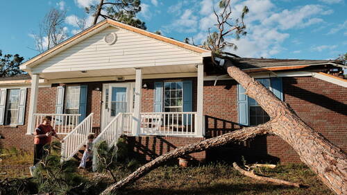 Etats-Unis: la tempête Isaias fait au moins trois morts