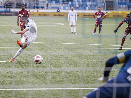 Super League: Lausanne-Sport bat Servette 4-1 dans le derby
