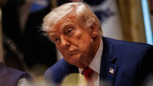 Enquête contre une femme ayant accusé Trump d'agression sexuelle