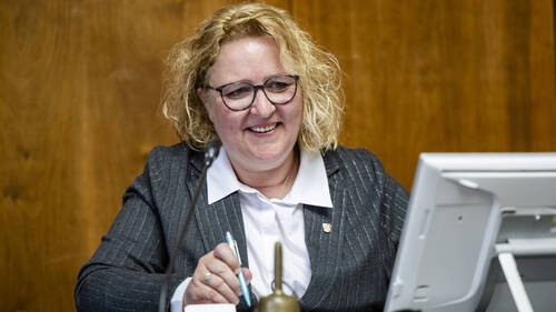 Valais: le Parlement dit oui à 20 EPT supplémentaires pour une voix