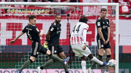 Bundesliga: Johan Manzambi s'illustre face au Bayern