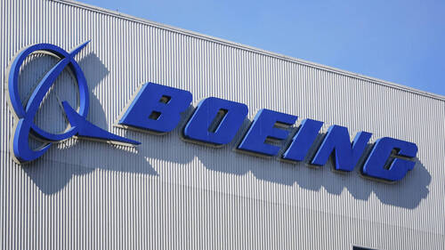 Boeing a vendu davantage d'avions qu'Airbus en 2025, une première