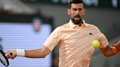 Djokovic cède un set mais passe au 2e tour