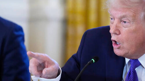 Groenland: avec "la manière douce" ou "la manière forte", dit Trump