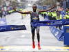 Evans Chebet remporte le marathon de Boston, le favori Kipchoge 6e