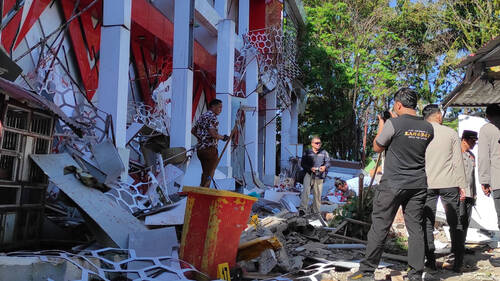 Indonésie: un mort aux Célèbes du Nord après un puissant séisme