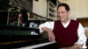 Tom Lehrer, mathématicien et musicien satirique américain, est mort