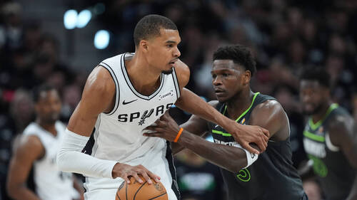 Play-off NBA: les Spurs égalisent, New York fait le break