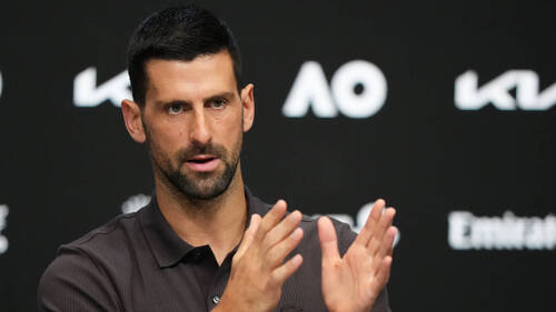 "J'ai toujours mes chances", assure Djokovic