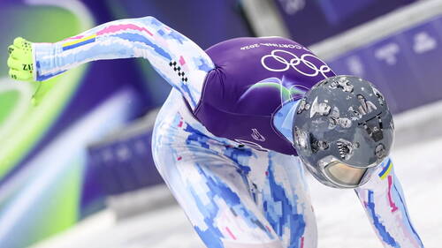 Un Ukrainien disqualifié pour son casque mémoriel