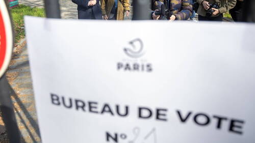 Municipales: la gauche l'emporte à Paris, Lyon et Marseille