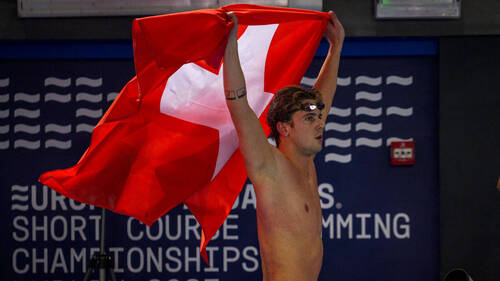 Noè Ponti en or sur 50 m papillon