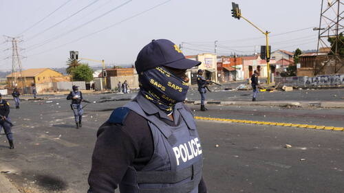 Tirs dans un foyer de travailleurs à Pretoria: onze morts