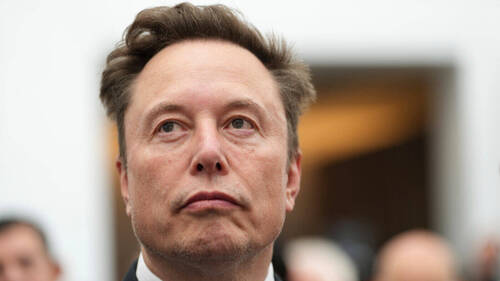 Une fusion entre SpaceX et Tesla serait une "bonne idée" (Musk)