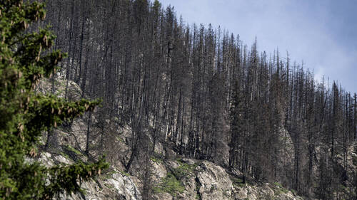 La fumée d'un incendie en Italie impacte le Haut-Valais