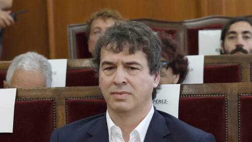 Espagne: le frère de Pedro Sánchez jugé pour trafic d'influence