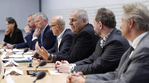 131'542 signatures pour un approvisionnement médical sûr en Suisse