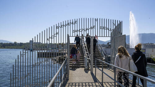Inauguration du nouveau portail poétique du Bains des Pâquis