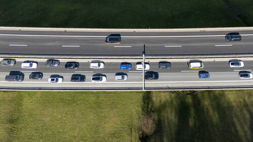 Gothard: les bouchons devant l'entrée sud du tunnel s'atténuent