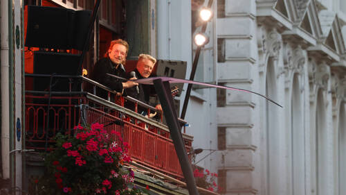 Le groupe U2 donne des concerts surprise à Dublin pour ses 50 ans