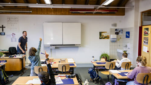 L'enseignement des langues nationales doit être encadré