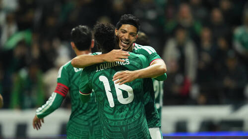 Le Mexique écrase la Serbie 5-1 en amical