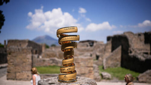 Tour d'Italie: L'édition 2026 passera par le Tessin