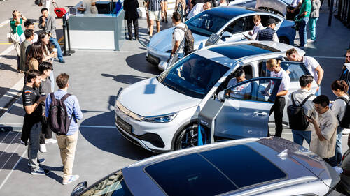 Allemagne: les voitures électriques étrangères accélèrent