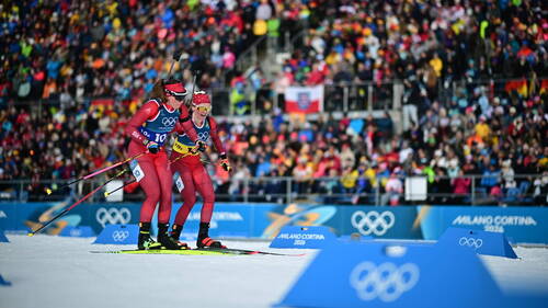 Biathlon: la France gagne le relais dames, la Suisse 8e