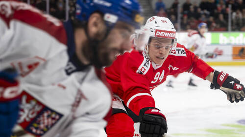 Euro Hockey Tour: la Suisse s'incline de peu contre la Tchéquie