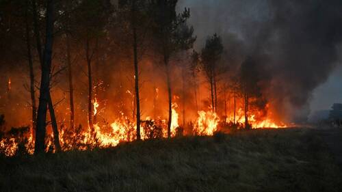 Incendie en Gironde: situation globalement stable durant la nuit
