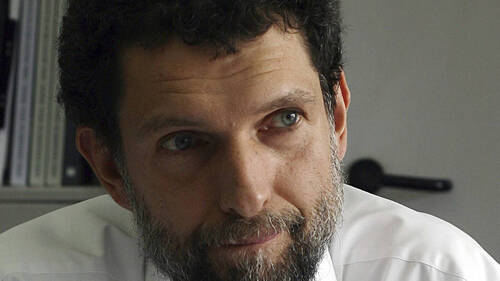 Turquie: la CEDH ordonne la libération du mécène Osman Kavala