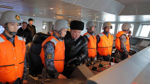 Kim affirme équiper sa marine nord-coréenne d'armes nucléaires