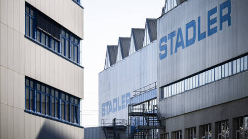 Stadler livre des trains Flirt polonais à une compagnie de Varsovie