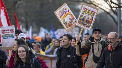 Les fonctionnaires genevois manifestent contre les coupes prévues