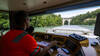 Genève: au fil du Rhône sur le D'Artagnan, barge poubelle des SIG